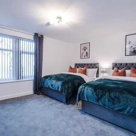 Cleckheaton Road Spacious Contractor By Furnished Accommodation, Long Welcome, Free Parking Сasa de vacaciones *