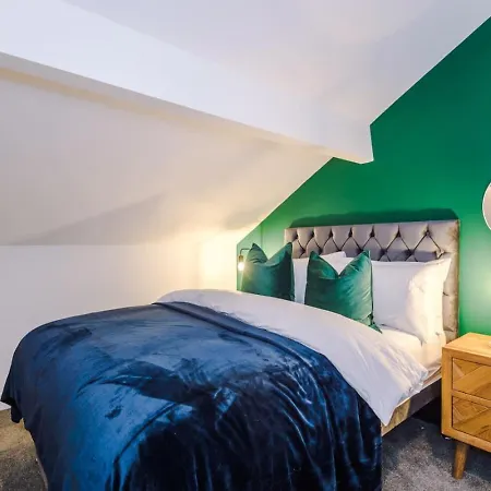 Cleckheaton Road Spacious Contractor By Furnished Accommodation, Long Welcome, Free Parking Сasa de vacaciones *